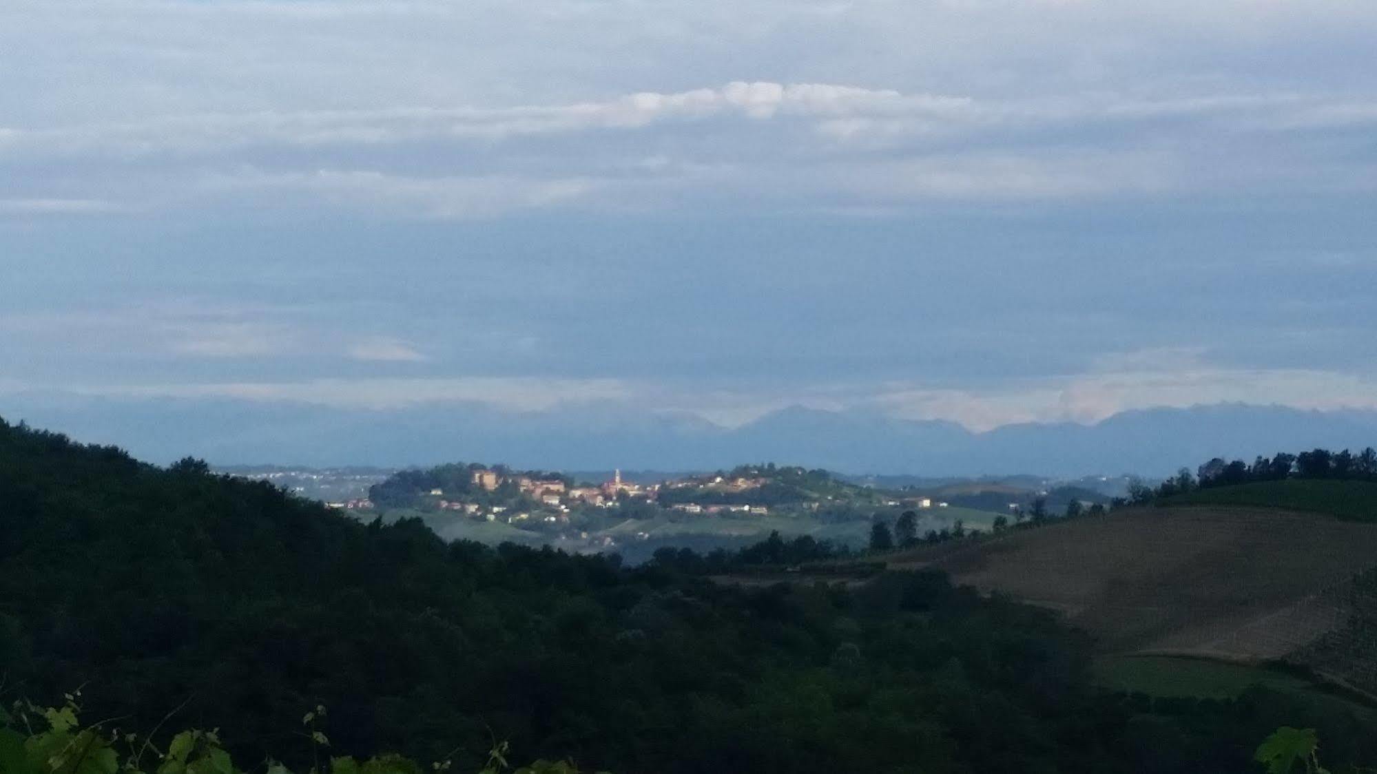 ホテル Agriturismo Bricco San Giovanni アスティ エクステリア 写真